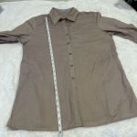 Foxcroft  Womens Shaped Fit Minimalist Button Up Top Size 12‎ Beige 100% Linen Photo 6