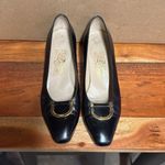 Salvatore Ferragamo  women shoes Gold Horseshoe Accent Pump Black Leather Sz 7.5 Photo 1