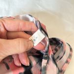 Lululemon -  Nulu Racerback Tank, Size 6, EUC, Slim Fit Photo 5