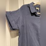C&C California NWT  Size M Dusty Blue Cotton Gauze Short Sleeve Button Down Shirt Photo 2