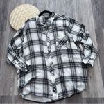 Tolani  collection oversized flannel shirt w/ boho print back Photo 0