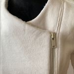 New Balance Ladies athletic jacket Photo 2