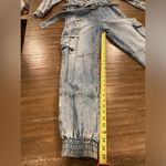 Alice + Olivia  etha chambray long sleeve jumpsuit in chambray denim 25 nwt Photo 8