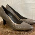 Women’s Rockport adiprene brownish gray heels 6.5 Photo 0