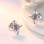 Boutique NEW 925 Sterling Silver Clover Diamond Stud Earrings Photo 4