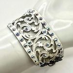 Novel’a white leather rhinestone bracelet White Photo 0