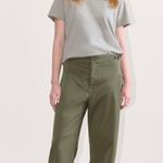 Everlane The Fatigue Barrel Pant in Kalamata Olive Green 14 Photo 2