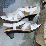 New Softspots Womens Slingback Sandals White Leather Buckle Mid Heel 7 Photo 2