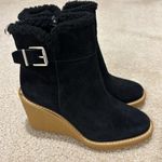 Franco Sarto NWOT Ulayna Suede Faux Shearling Wedge Booties Women’s 7.5 Black Photo 3