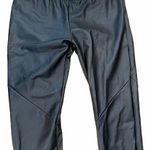 Romeo + Juliet Couture NWOT  faux leather M legging Photo 1