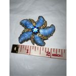 Vintage Gold Tone Acrylic and Aurora Borealis and Blue Crystal Starfish Brooch Photo 10