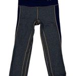 Gap fit Women’s crop capri Compression leggings size Small Grey And blue Photo 0