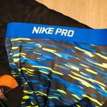 Nike  Sports Camo Leggings for Women . Size: S Photo 3