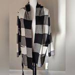 Tahari  hooded knit belted sweater black and white check size XL Photo 1