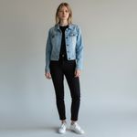 Cherokee  Womens size medium classic light-wash Cropped denim jacket Photo 1