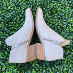 Banana Republic Franco sarto women Stylish Cream Ankle Boots, size 9 Photo 7