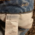 American Eagle JEAN Shorts Women’s Size 6 AE Midi Distressed Raw Hem Shorts Photo 4