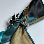 Floral Scarf Ring Photo 1