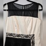 Melrose and Market Melrose sz 8 cream black sleeveless cocktail dress Photo 3
