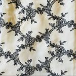 Ann Taylor  Skirt 12 NWOT Wool Silk Embroidered Floral Lace Midi White Black Photo 2
