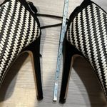 ZARA  Elegant Black and‎ White Striped Women's Heels Photo 8
