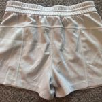 Lululemon Soft Stream  Shorts Photo 1