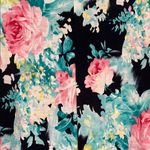 Beautiful Floral Sleeveless Flowy Tank Top Black Photo 3