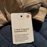 Lululemon  Sports Bra v-neck crossover underband bra Photo 3