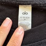 Alo Yoga  Black Pullover Photo 2