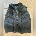 Gap  Down Puffer Vest Women's Size XS Black Y2K Warm Ski Photo 4