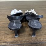Anne Klein  Ice Kitten Heel Size 7 Sling Back Black White Flowers Pump Photo 3
