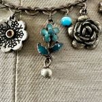 Silver tone blue faux pearl flower charm necklace Photo 1