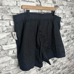 Old Navy Women’s Black Shorts Photo 5