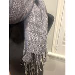Collection Eighteen Paisley Print Scarf Shawl Wrap Gray Silver Tassels Photo 3