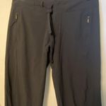 Mountain Hardwear  Women’s Black Hiking Capri Pants Belted Nylon Blend Size 4 Photo 4