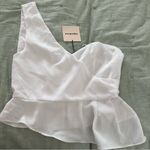superdown Revolve  Karlie One Shoulder Asymmetrical White Blouse Size S NEW Photo 3
