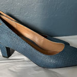 Vionic Mia blue snake embossed Textured Blue Heels Photo 0