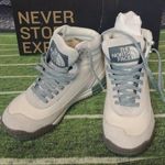 The North Face Activist Mid Futurelight Boots - NWT - Women's Size 6 Photo 0