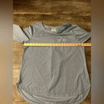 Columbia  Women Large Gray Striped Shirt Outdoor Long Sleeve Round Neck Photo 1