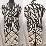 White House | Black Market  diamond knit pencil skirt Photo 4