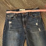 DL1961  Skinny Low Rise Jeans - Frayed Hem - Distressed size 26 Photo 7