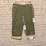 I. L. U. Women’s Adjustable Cargo Capris Size 13 Green Tan Photo 5