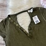 Cloud Chaser  Women’s Short  Sleeves Size Medium Photo 1