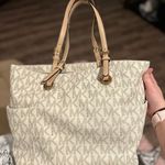 Michael Kors Tote Purse Photo 1