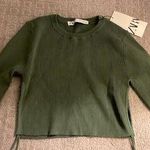 ZARA Green Crop Top Sweater  Photo 2