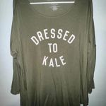 Dressed to Kale women’s Raw Hem‎ Graphic Green T shirt scoop neck Size Large Photo 0