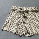 Banana Republic NWT  Dressy Shorts Size 0 Photo 2