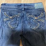 Silver Jeans  Photo 3