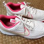 Nike  Explorer 2 Size 10 Golf Shoes White Pink Spikeless Womens Golf AA1846-100 Photo 0