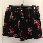 Women's Bermuda Shorts Tie Front Mid Rise Pull On‎ Floral Black Red Size Medium Photo 0